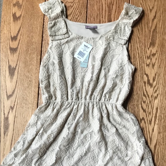 Dresses & Skirts - Dress